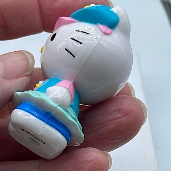 Sanrio Hello Kitty Ice Cream Dollhouse Mini Figure 2” Private Jet Replacement 20 - Picture 4 of 7